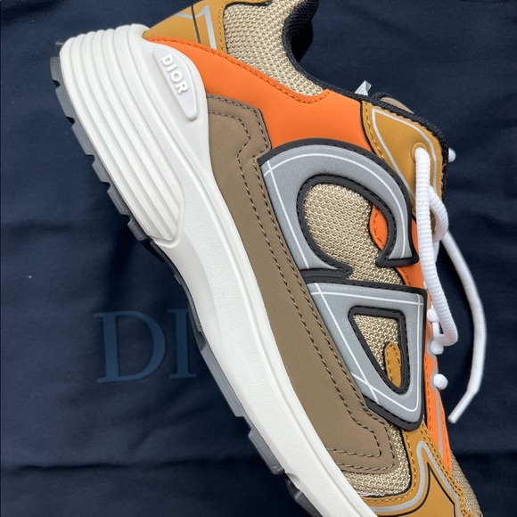 Men’s DIOR B30 Sneaker. Cream mesh with orange & brown technical fabric. - Picture 3 of 4